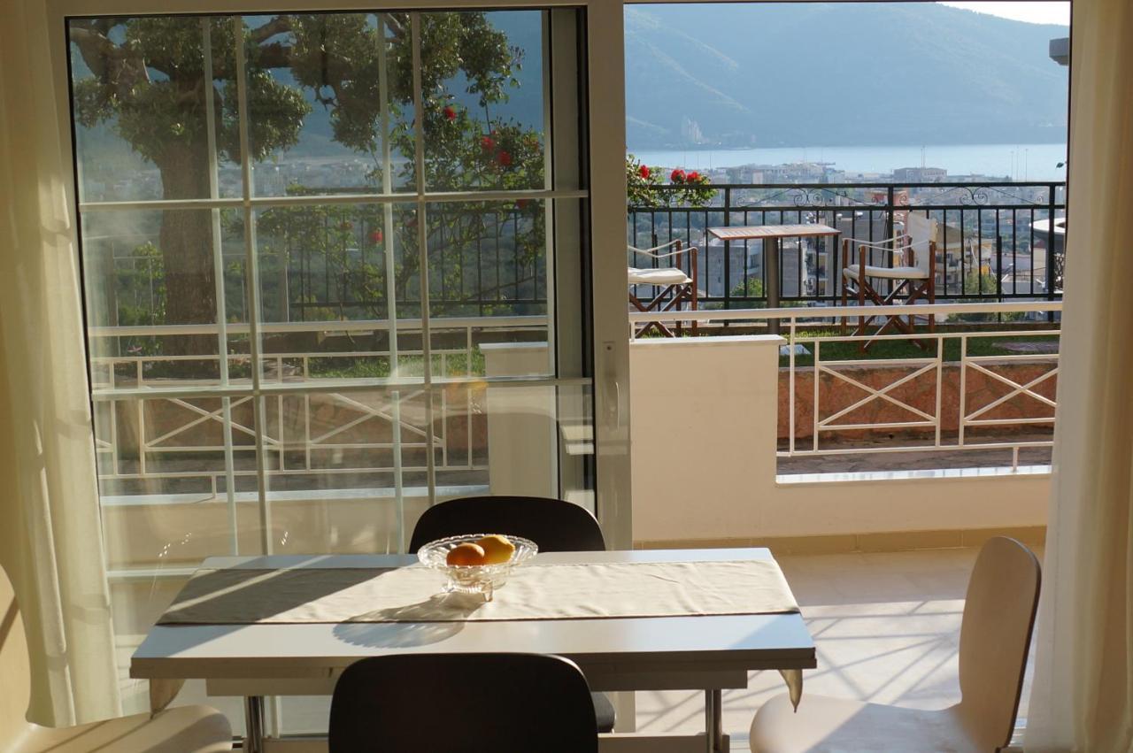 Τhe Sunny Apartments Igoumenítsa Eksteriør bilde