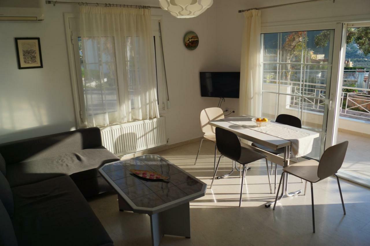 Τhe Sunny Apartments Igoumenítsa Eksteriør bilde